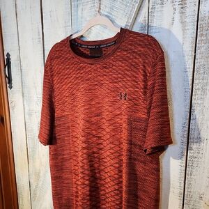 Under Armour Men's Red and Black Short Sleeve Tee